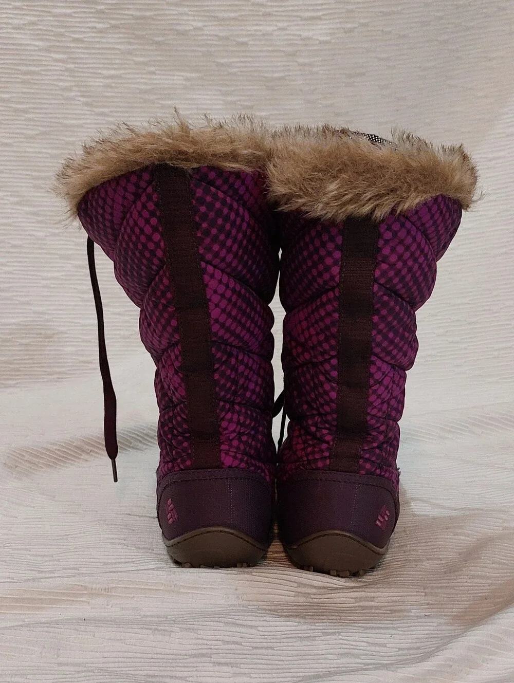 Columbia Purple Quilted Lace-Up Winter Boots with Faux Fur Trim Size 8.5